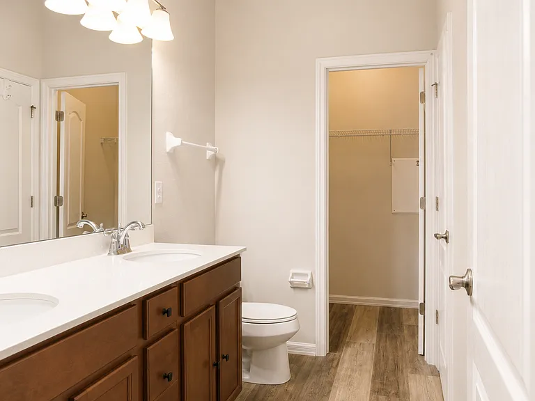 10940 Verawood Dr — Photo 13