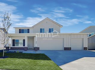 9461 W Hidden Stream St, Star, ID 83669