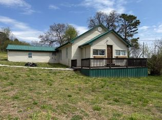 192 Old Highway 11, Evening Shade, AR 72532