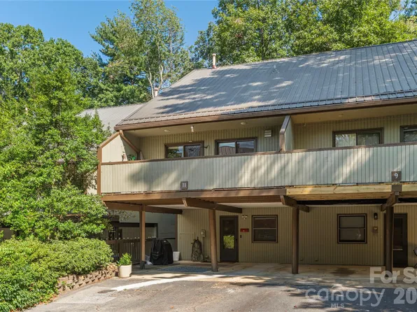 11 Maple Ridge Ln, Asheville, NC 28806