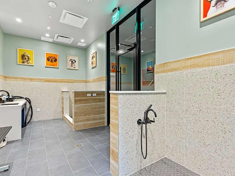 NOVEL Beach Park by Crescent Communities — Photo 35