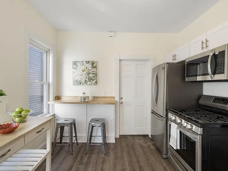 30 Clayton Ave #1 — Photo 9