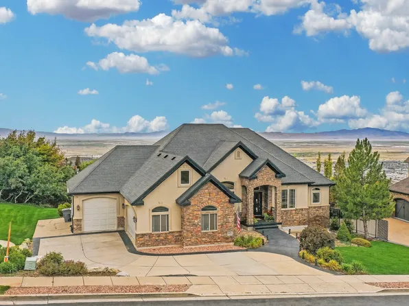 664 E Eagleridge Dr, North Salt Lake, UT 84054