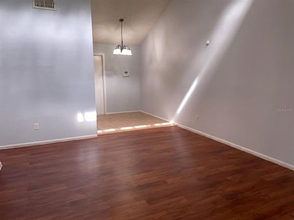 4th image of 4654 Lighthouse Cir #132