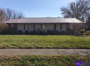 1512 Redbud Cir, Radcliff, KY 40160