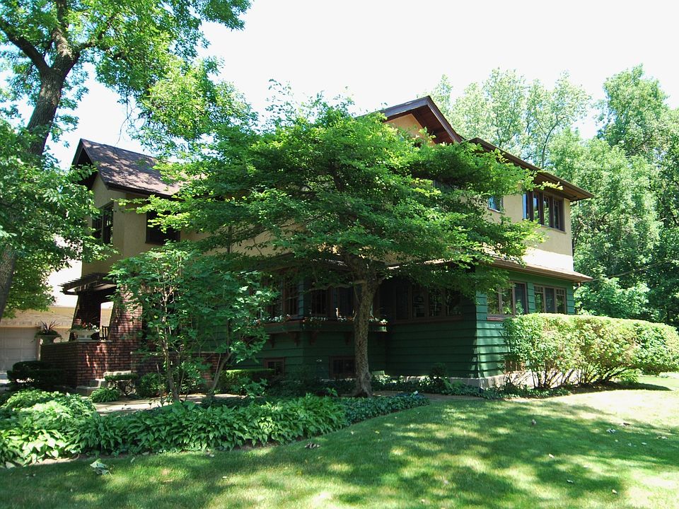 Front View of Home