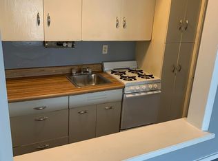 957 N Main St #6, Rockford, IL 61103