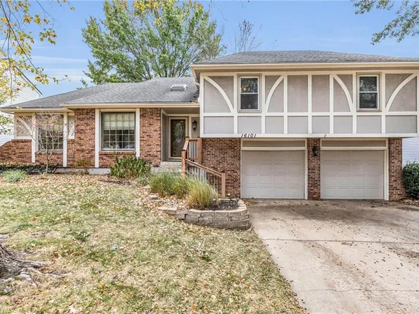16101 W 145th Ter, Olathe, KS 66062