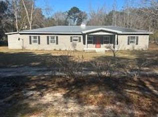 210 Lonnie Rd, Cottonwood, AL 36320