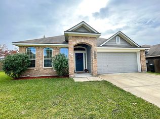 3704 Mariposa Ct, Bryan, TX 77808