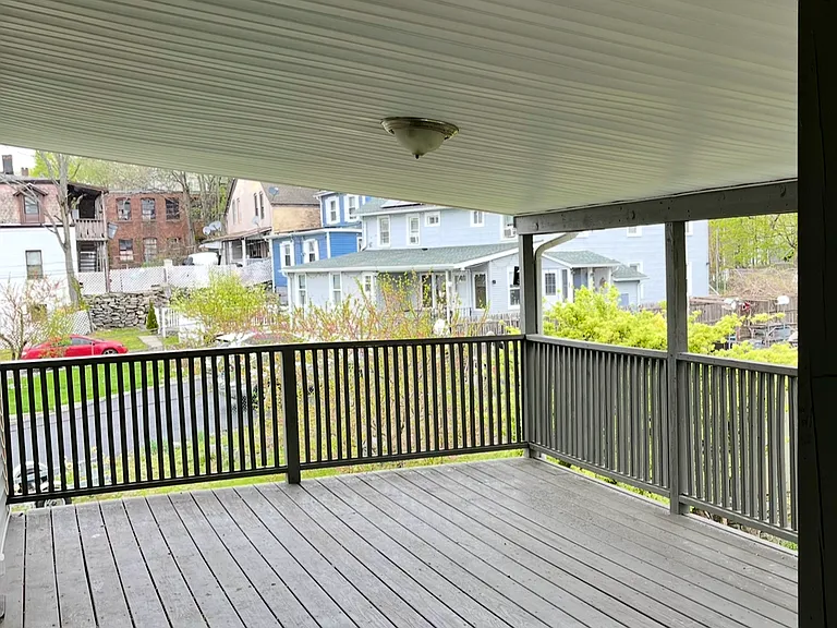 Outdoor deck