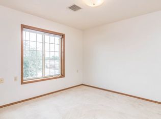 909 W 14th St, Sioux Falls, SD 57104