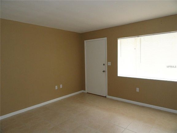 3rd image of 224 Waverly Way APT 3
