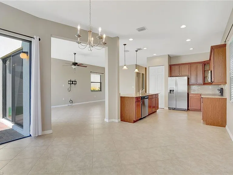 5374 Ferris Ave — Photo 13