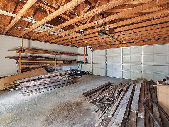 4th image of 1920 Harrison St