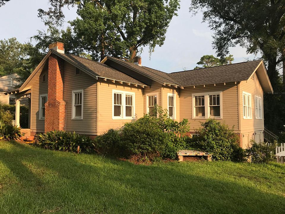 Corner view