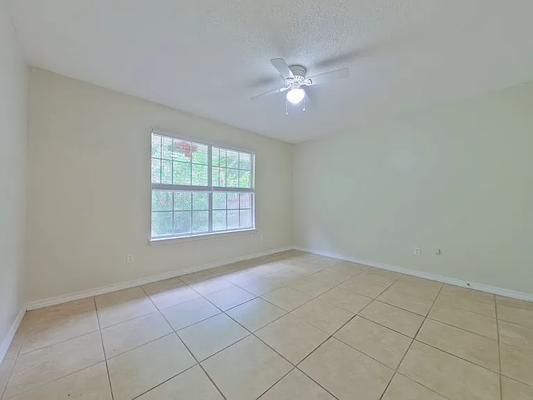 143 Steeplechase Dr — Photo 14