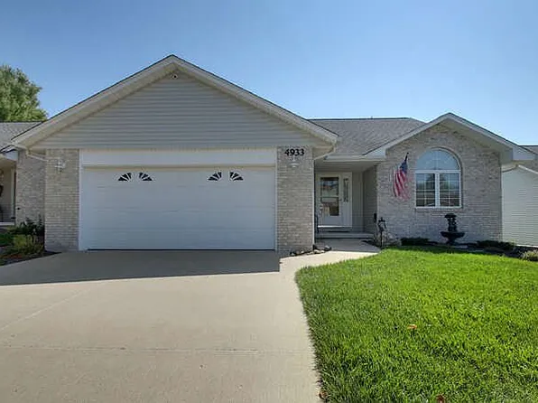 4933 Lake View Dr, Quincy, IL 62305