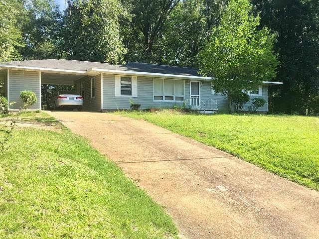 1st image of 811 Overhill Dr