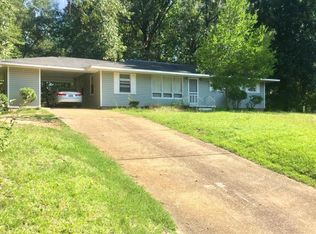 811 Overhill Dr, Alexander City, AL 35010