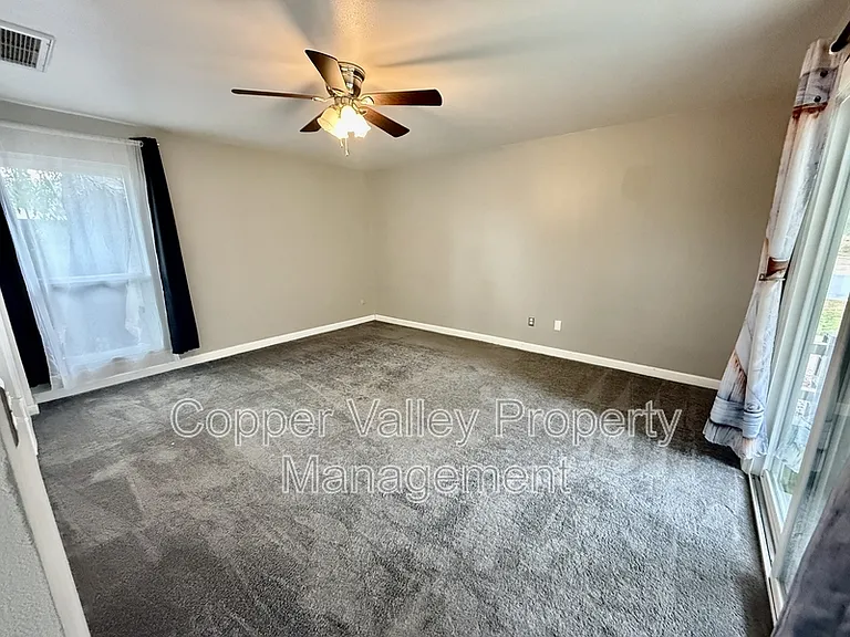 4415 W Gelding Dr — Photo 7