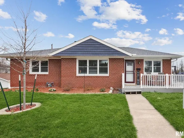 215 Myra Pl, Clinton, IA 52732