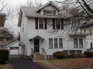 42 Winbourne Rd, Rochester, NY 14611