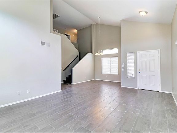 4th image of 6312 S 52nd Dr
