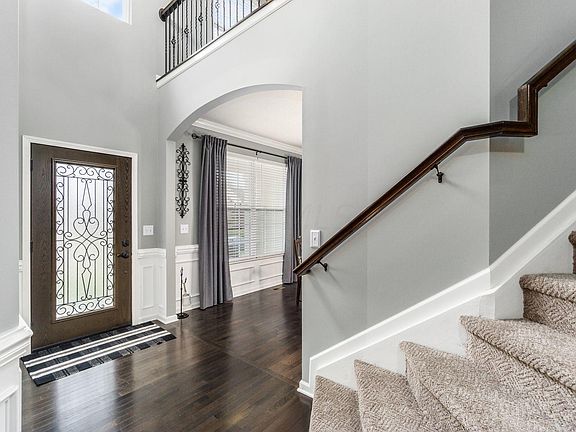 3rd image of 1865 Hazelwood Dr