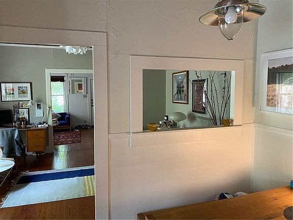 5th image of 902 W Johanna St #A