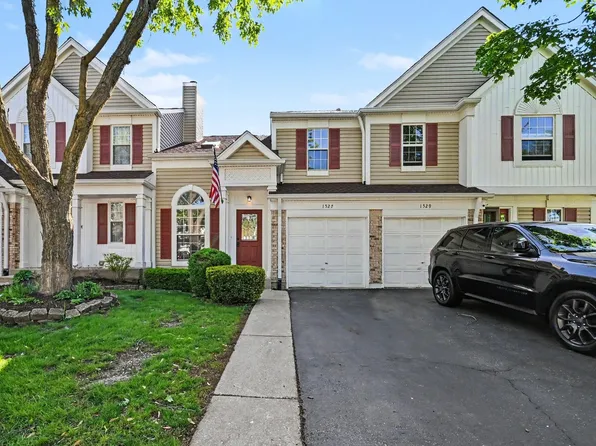 1527 Harvest Ln, Westmont, IL 60559