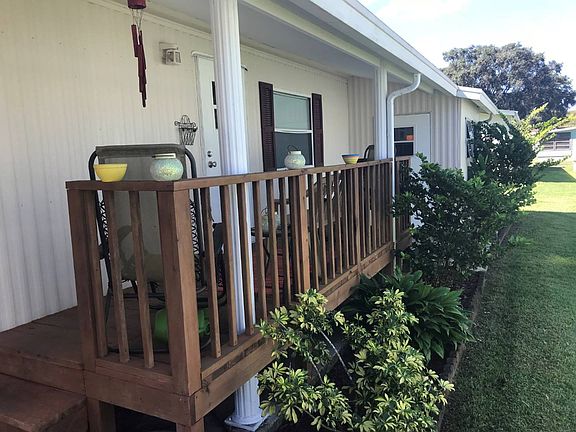 4th image of 252 Country Ln