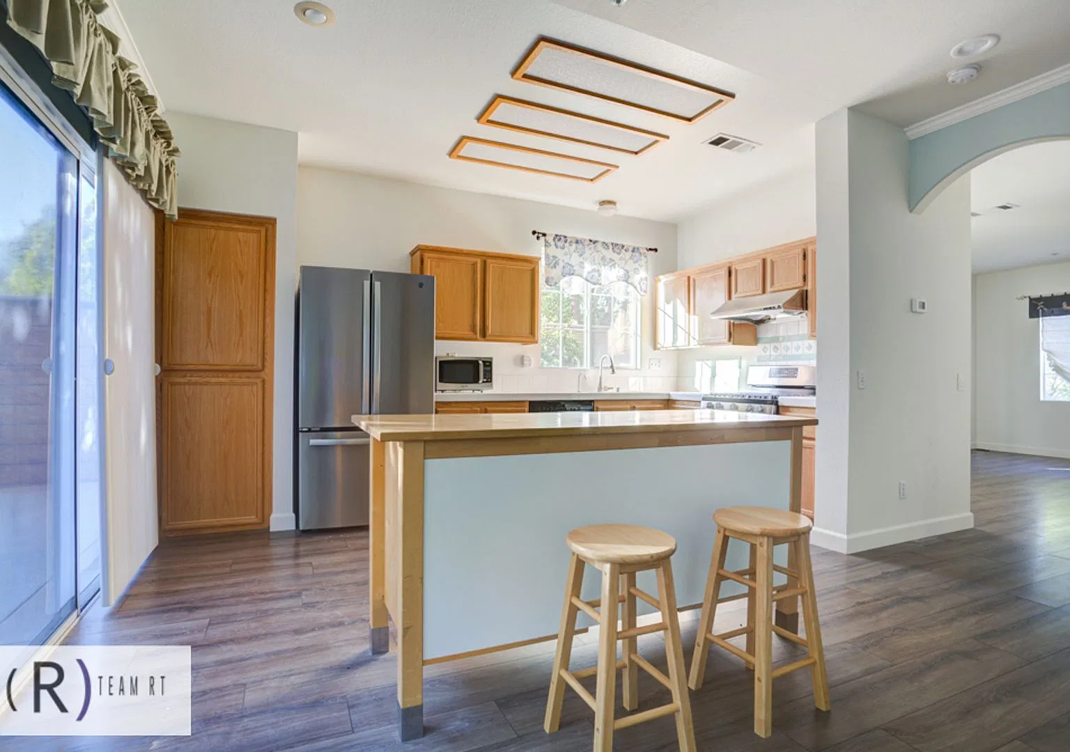 Spacious 4-Bedroom Chino Hills Home in a Quiet Gated Community ! — Photo 1