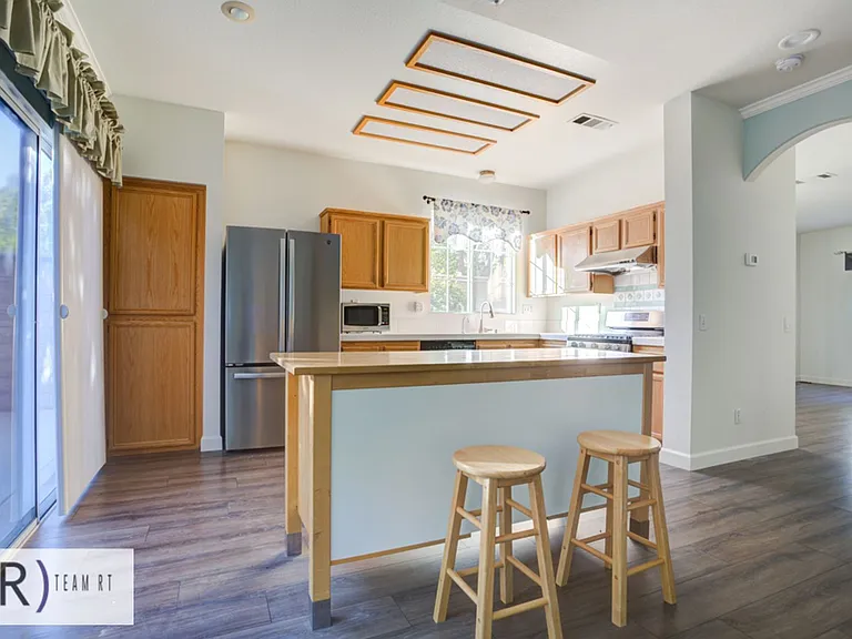 15984 Paul Ct — Photo 9