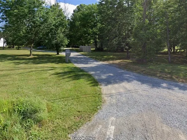 8464 & 8446 Tallmadge Rd, Diamond, OH 44412