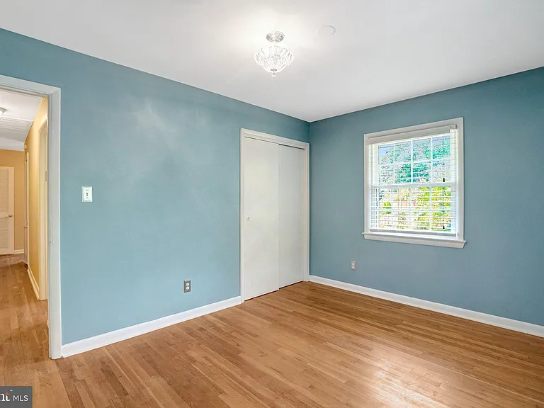 821 N Latham St — Photo 27