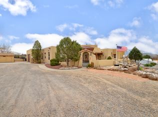 5813 Rio Lama Rd NE, Rio Rancho, NM 87144