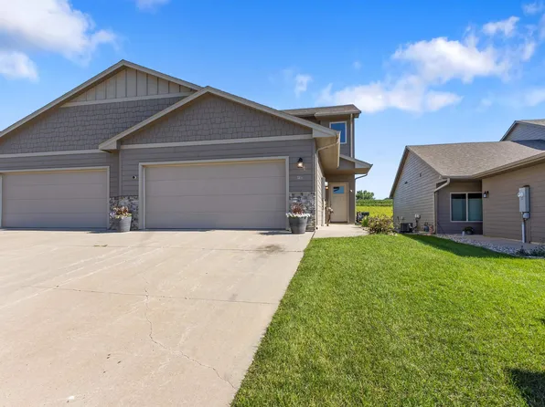 7416 E 45th St, Sioux Falls, SD 57110
