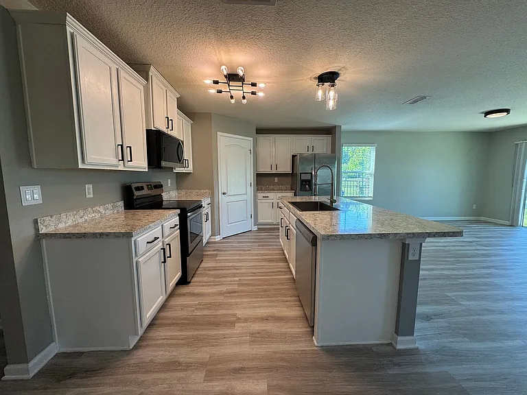 217 Brooklet Cir — Photo 9