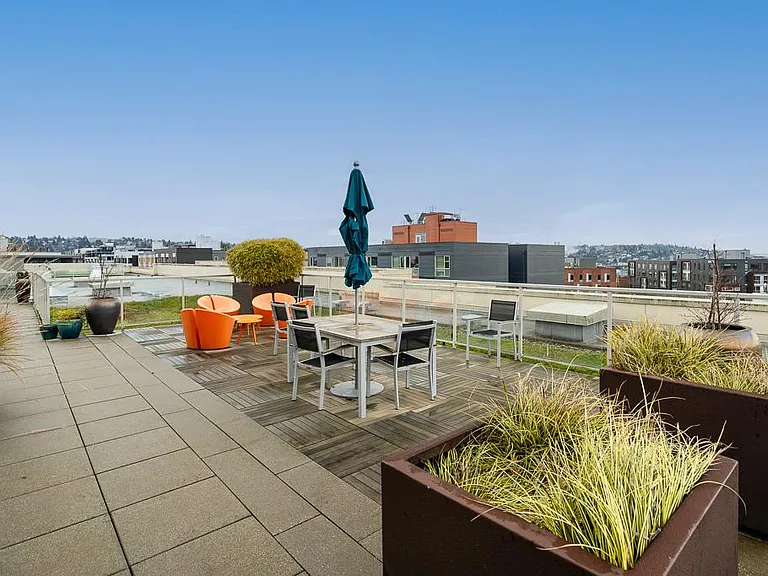 1760 NW 56th St #218 — Photo 35