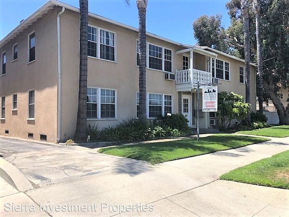 2nd image of 10646 Victory Blvd APT 1