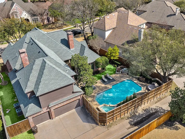 5624 Gillum Dr — Photo 36