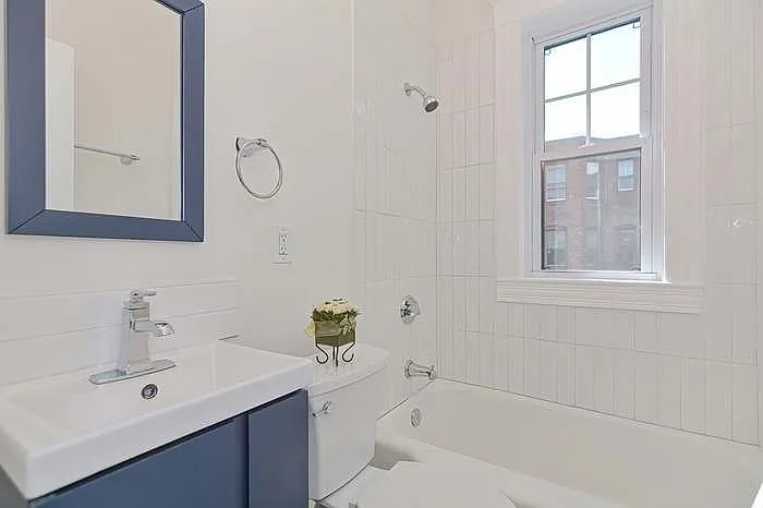 70 Strathmore Rd #9B — Photo 6