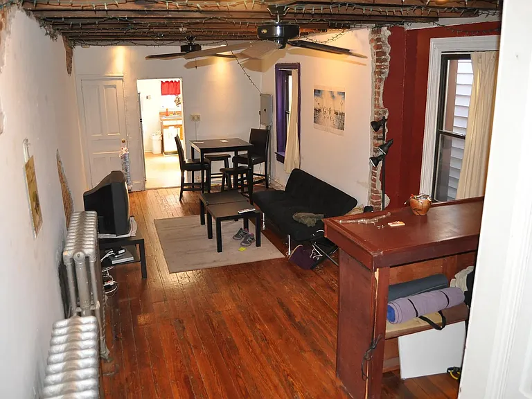 4237 Main St #2 — Photo 9