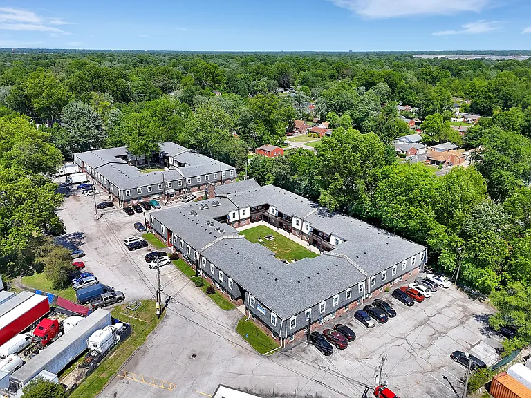 Cedar Chase Apartments — Photo 5