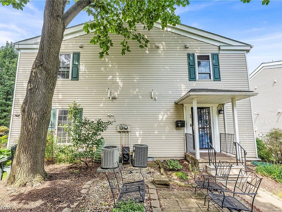1st image of 40 Bunker Hill Ln