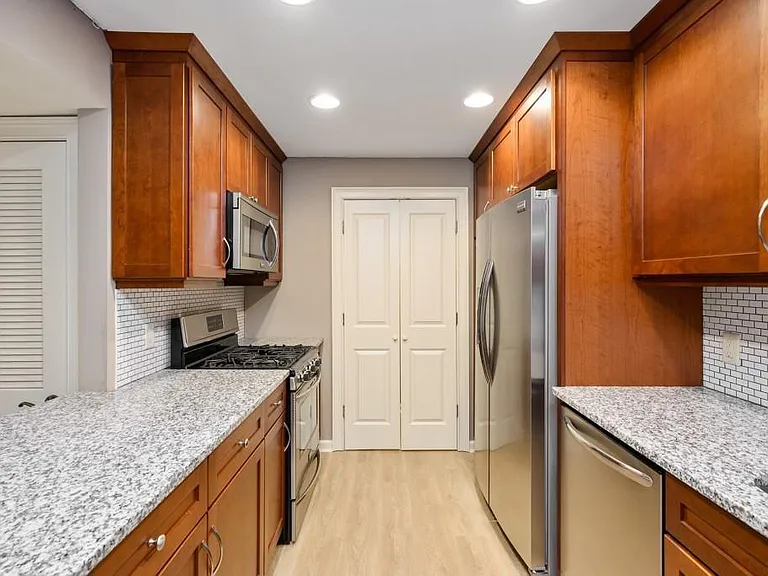 558 Emory Oaks Way — Photo 6