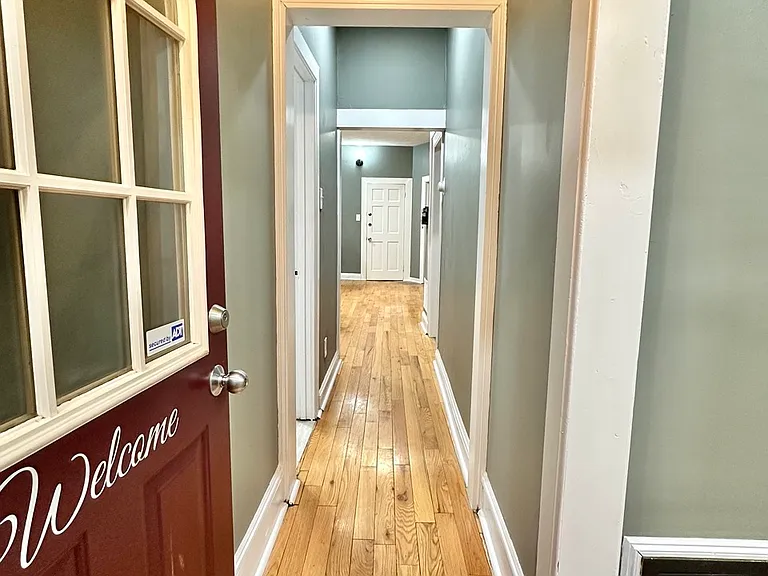 80 Maverick St #1 — Photo 12