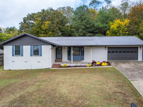 2900 S 18th St, Fort Smith, AR 72901