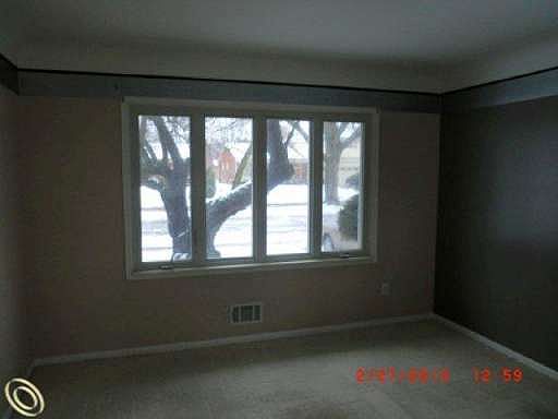 4th image of 24561 Oneida Blvd